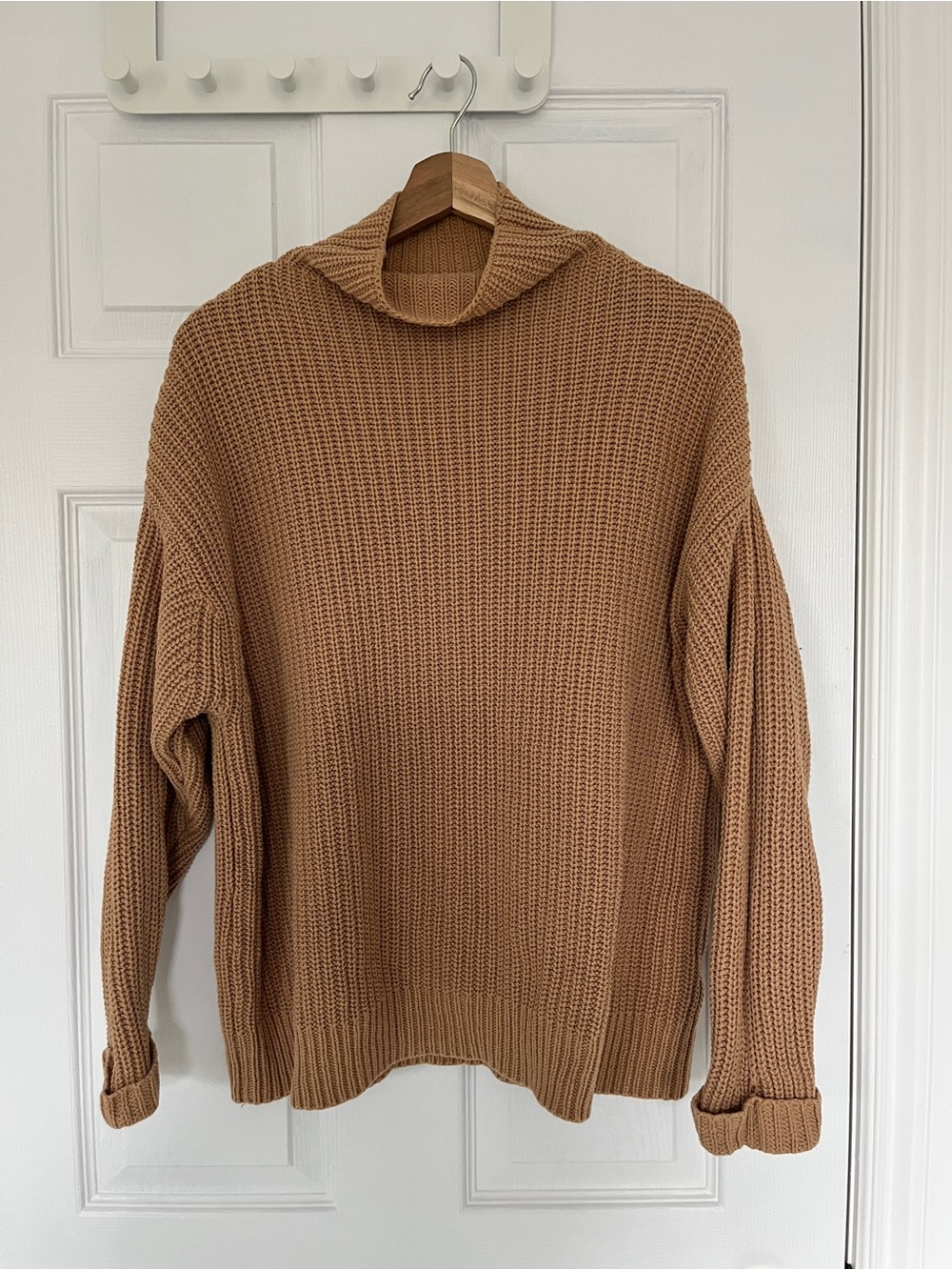 American Eagle Outfitter Turtleneck Sweater - Camel/Tan